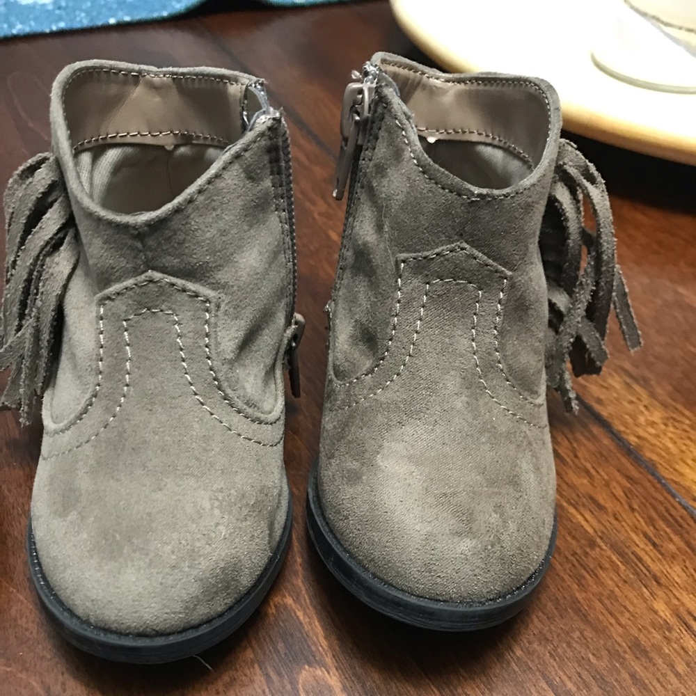 3 Size 5 Girl Toddler Shoes